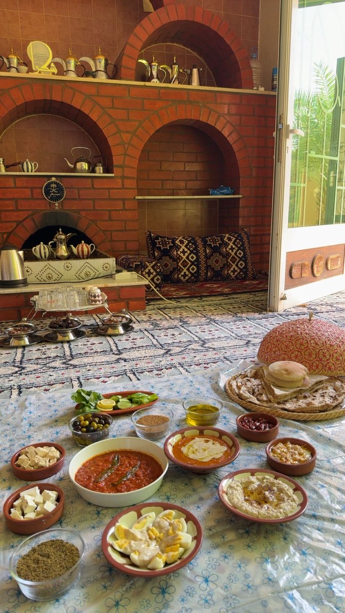 فطور فاخر 
بحضرة فرحان العايض <a href="/bnbn5545/">ارجو رحمة ربي عز وجل</a>
عند الشهم النبيل محمد السبيعي 
ابوفارس <a href="/abufaris79/">محمد السبيعي</a> بحضور الابن البار بسام السلطاني <a href="/Alsultani55/">بسام السلطاني</a>
سفرة دايمه وكثر الله خيرك ابوفارس.