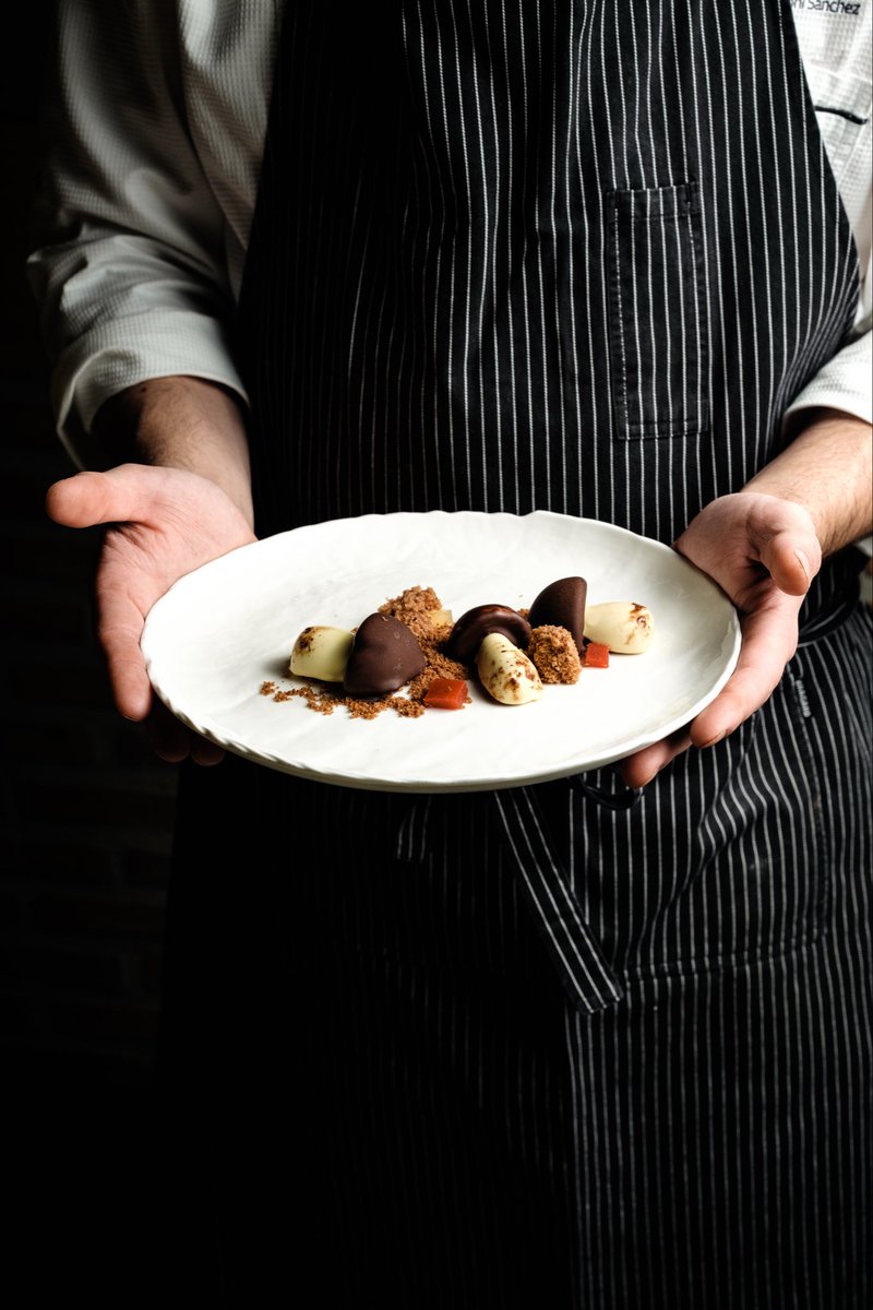 ¡Buenos días! 

Este fin de semana arrancan las jornadas Buscasetas 2025, es un año muy difícil apenas hay producto y nos tocará improvisar 

Este es el menú que hemos presentado, algunos platos ya habituales en las jornadas y alguna novedad

Lo ofreceremos a 45€ y bajo reserva