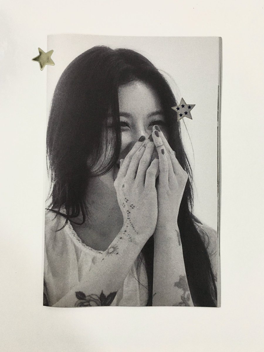 아무 걱정 없이 웃는 일만 가득했으면 하는 거 
웃지 못하는 상황이 오더라도 웃음 짓게 만들어주고 싶은 거 
이게 진짜 사랑인 거 같다..