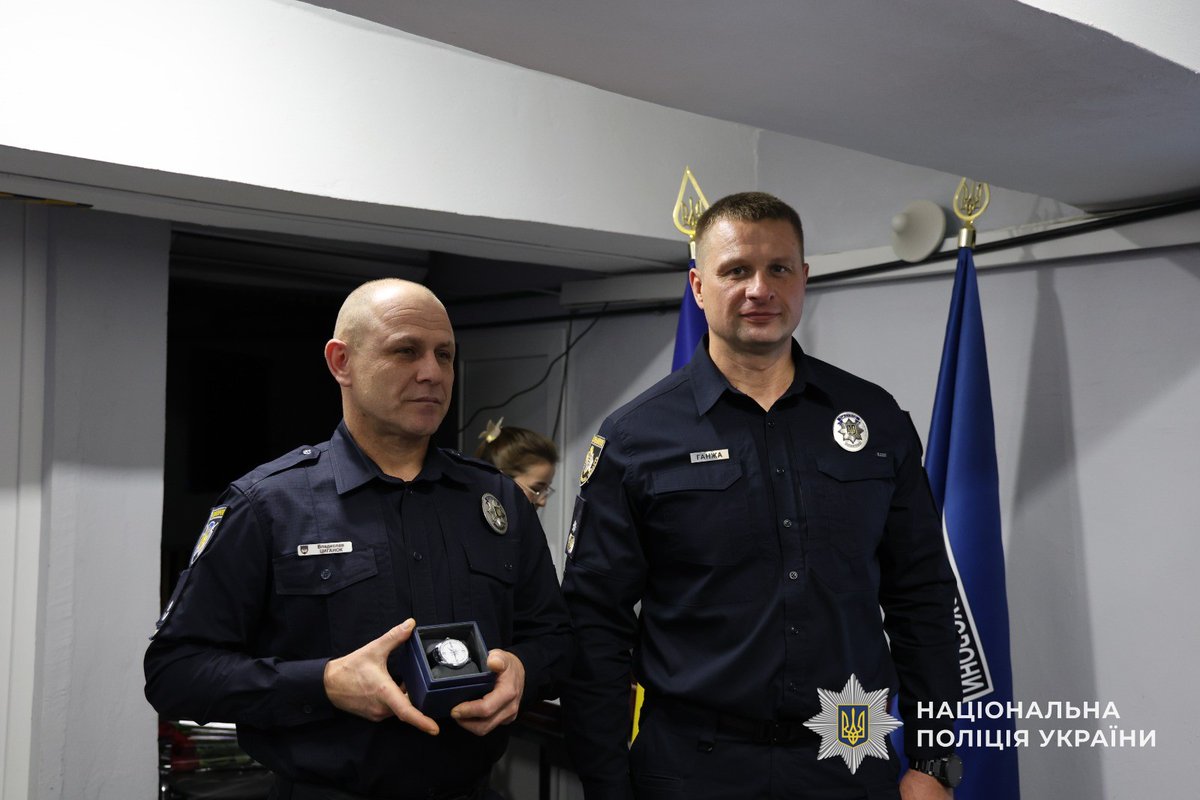 GUNP_Dnipro's tweet image. Начальник ГУНП в Дніпропетровській області Олександр Ганжа привітав особовий склад поліції охорони Дніпропетровщини з днем служби
Джерело: dp.npu.gov.ua/news/nachalnyk…
@34_tv
@news112ua
@istv
#Поліція #Дніпро #новини