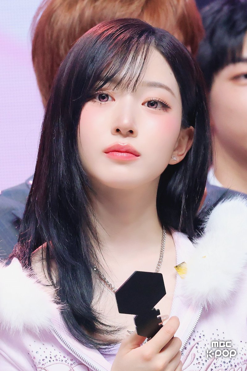 MBC_entertain's tweet image. 꼭 올 거라고 믿어온 순간🥹🏆
엔믹스랑 엔써가 함께 만든 영원할 발렌타인🎂🍫

📷 ☞program.imbc.com/Photo/musiccor…

251025 #쇼음악중심 #음중 #1위 #NMIXX #엔믹스
@NMIXX_official