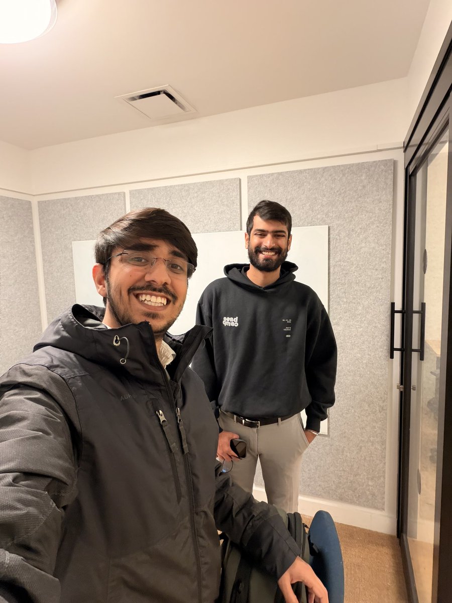 Met <a href="/abhitejxyz/">Abhitej | Filament</a> after so long and had a great discussion. He just so happens to be building the right rails for a product idea I started hacking on the side a while ago.

bullish <a href="/Bentodotfun/">Bento.fun</a>