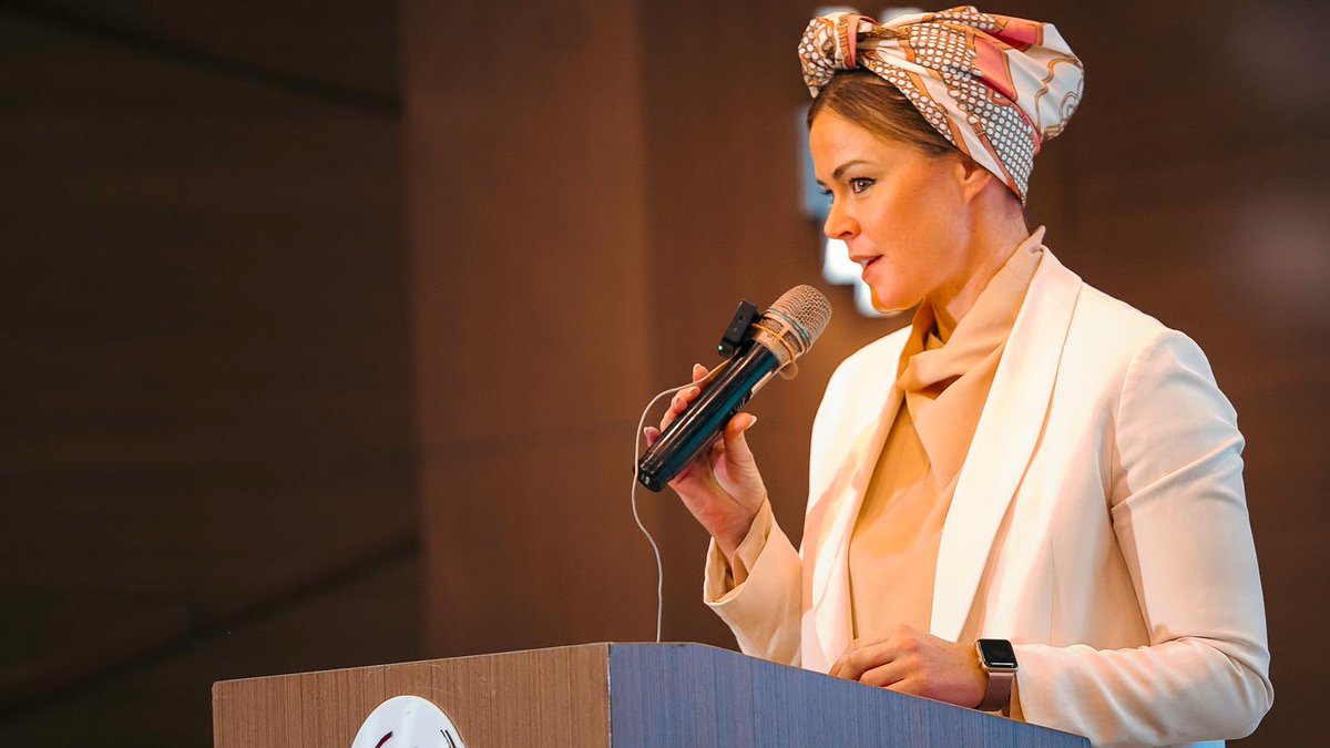 Ariane Luff tweet media