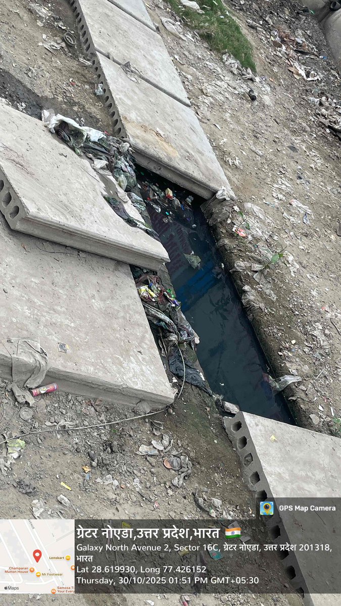 BitulYadav's tweet image. @OfficialGNIDA का स्वच्छ ग्रेटर नोएडा अभियान 😡😡
नाले भरे हुए हैं, नाले का मलबा बाहर सूख चुका है, जगह जगह सीवर का पानी भर बह रहा है। यह है गौर सिटी-२ की सालों से खस्ता हालत।कोई सुनेगा ??
@dmgbnagar @PrernaSinghIAS @Gc2Residents @AmarUjalaNews 
@MoHFW_INDIA @MhfwGoUP @UP_NEWS_