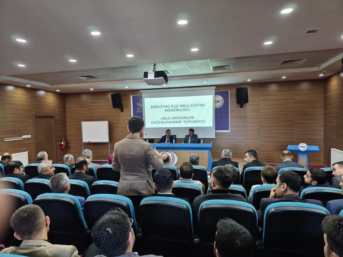 Kaymakamımız Sayın Nurhalil ÖZÇELİK, Okul Müdürleriyle Bir Araya Geldi

📌Kaymakamımız Sayın Nurhalil ÖZÇELİK başkanlığında, İlçe Milli Eğitim Müdürü Emre YILMAZ ve ilçemizde görev yapan okul müdürlerinin katılımıyla toplantı gerçekleştirildi.

📌Toplantıda eğitim-öğretim