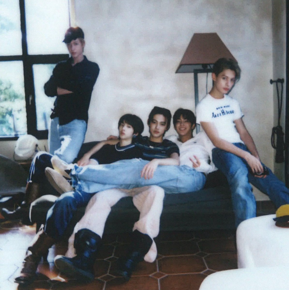 zhaoyufancokr's tweet image. 1 REPOST = 1 VOTE
1 REPLY = 1 VOTE

My #2025MAMAVOTE is #CORTIS