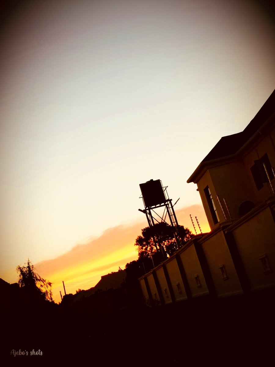 ThomasLinus5's tweet photo. Sunsets are Beautiful✨😍 https://t.co/G1FDKUVa30