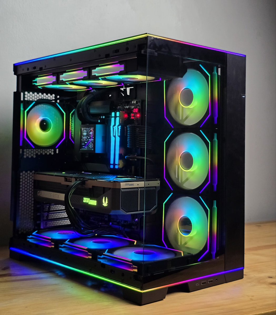 🔥Finished a Client's RTX 5090+AMD 9950X+128GB RAM Workstation Computer💯

Check Out All Our Custom Built Gaming/Workstation Computers in Uganda👇
geforcearena.com/desktop-pc

#uganda #geforcearena #ugandagamers #uganda🇺🇬 #UgandaNews #kampala #ugandacreatives #ugandan
