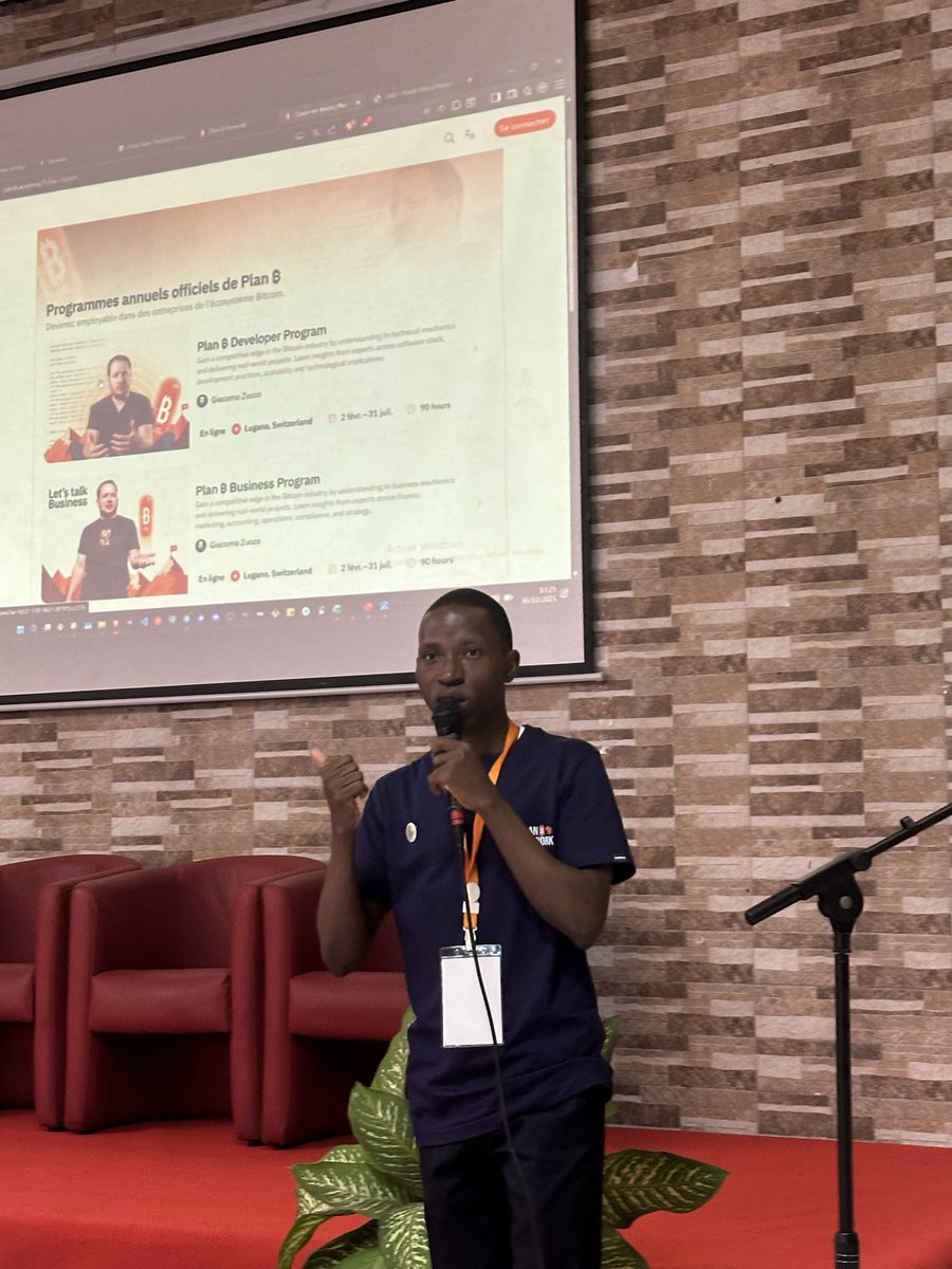 Planb Network - Apprentissage décentralisé autour du Bitcoin

Avec <a href="/mehounme/">Alphonse 🌍</a>, nous avons vu comment <a href="/planb_network/">Plan ₿ Network</a> vise à fournir des outils qui soutiennent l'écosystème Bitcoin dans sa croissance vers une adoption massive.