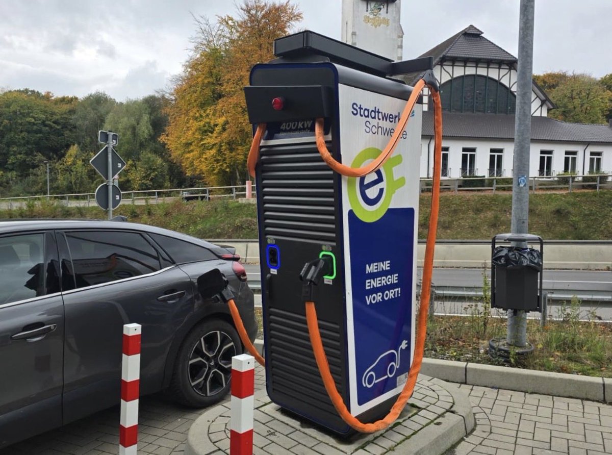 JCTAXIELECTRICO tweet media