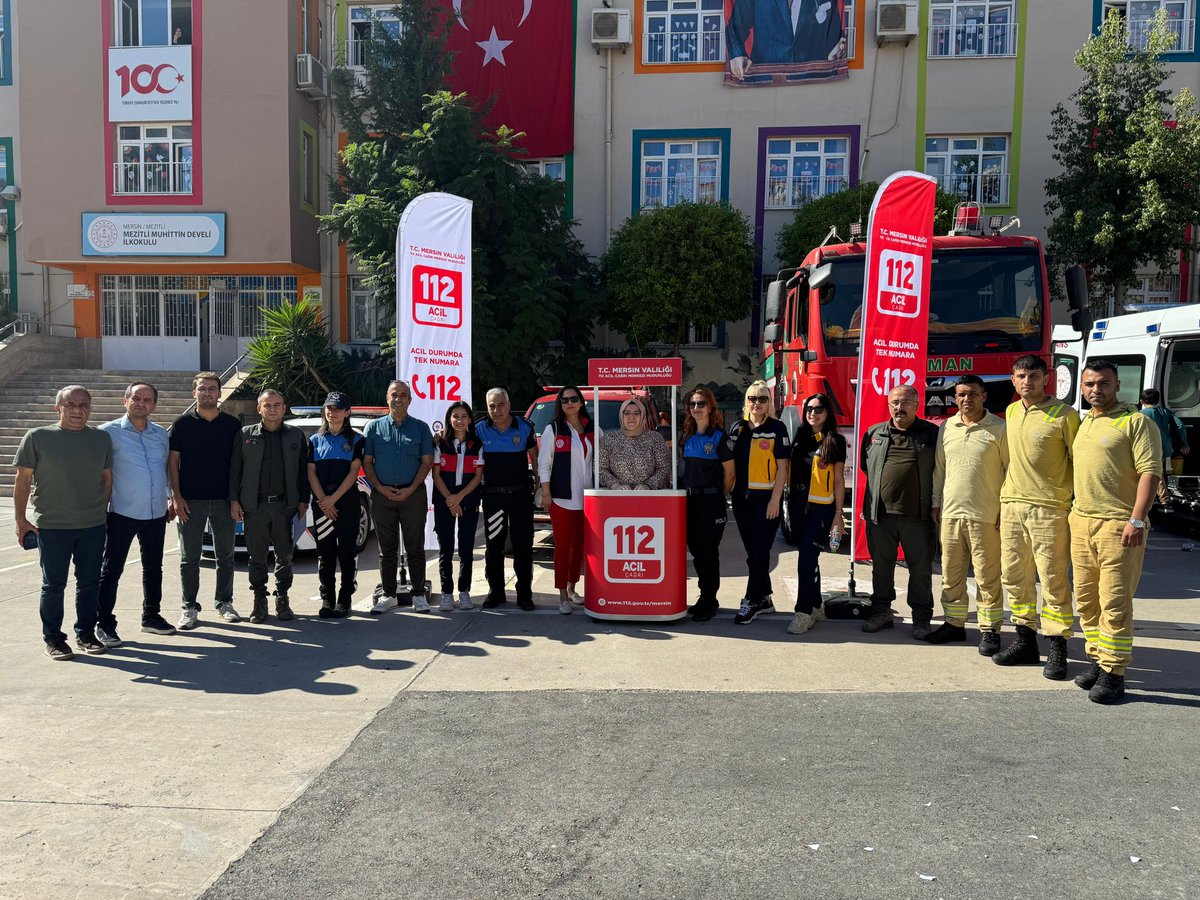 Mersin112acm's tweet image. 🚨 Acil Durumda Tek Numara: 112
112 Acil Çağrı Hattı tanıtım faaliyetleri kapsamında, Mezitli Muhittin Develi İlkokulu öğrencilerine, Müdürlüğümüz ile Emniyet, Sağlık, İtfaiye ve Orman ekiplerimiz tarafından bilgilendirme ve tanıtım faaliyeti gerçekleştirildi.
@112teknumara