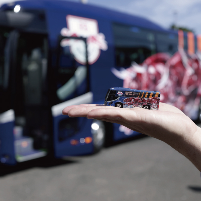 ヴァンフォーレ甲府 オリジナルトミカ『チームバス』発売のお知らせ