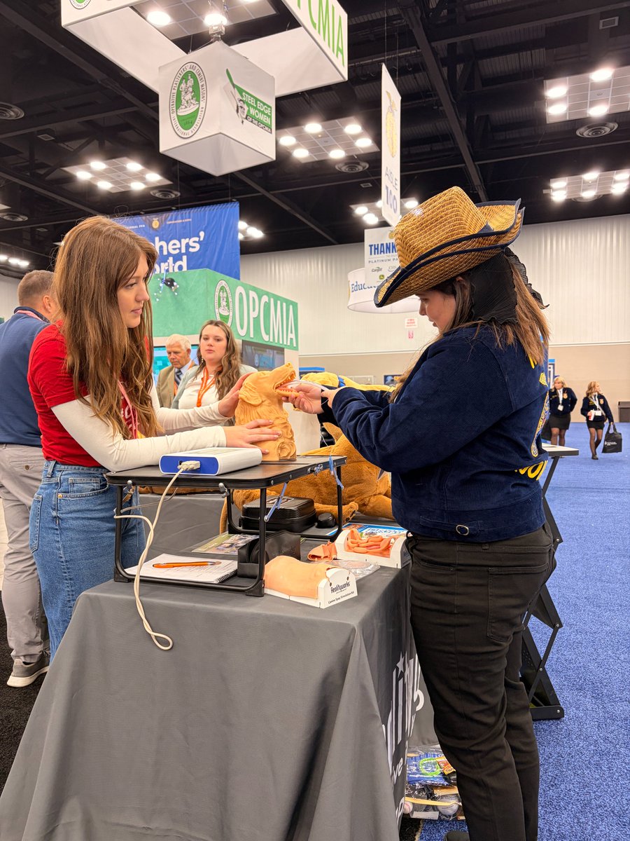 Day 2 at #NationalFFA is off to an amazing start! 💙
We’re having a blast showing ag students our hands-on #AgEd tools in action. Stop by Booth #320 before 4 p.m. to try them out + enter to win a $1,000 Realityworks voucher!
#FFA25 #CTE #CareerTechEd #HandsOnLearning