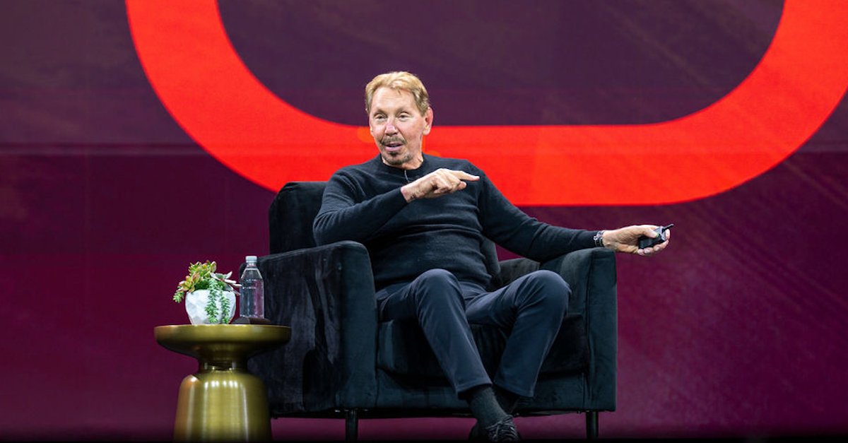 All’ #AIWorld 2025, Larry Ellison ha presentato Oracle AI Data Platform: un'infrastruttura che permette di connettere, in modo sicuro e sovrano, #AI e dati privati, e consentirà di affrontare e risolvere problemi duraturi dell’umanità. Su <a href="/AI4Business_it/">AI4Business</a>: social.ora.cl/601071eq8