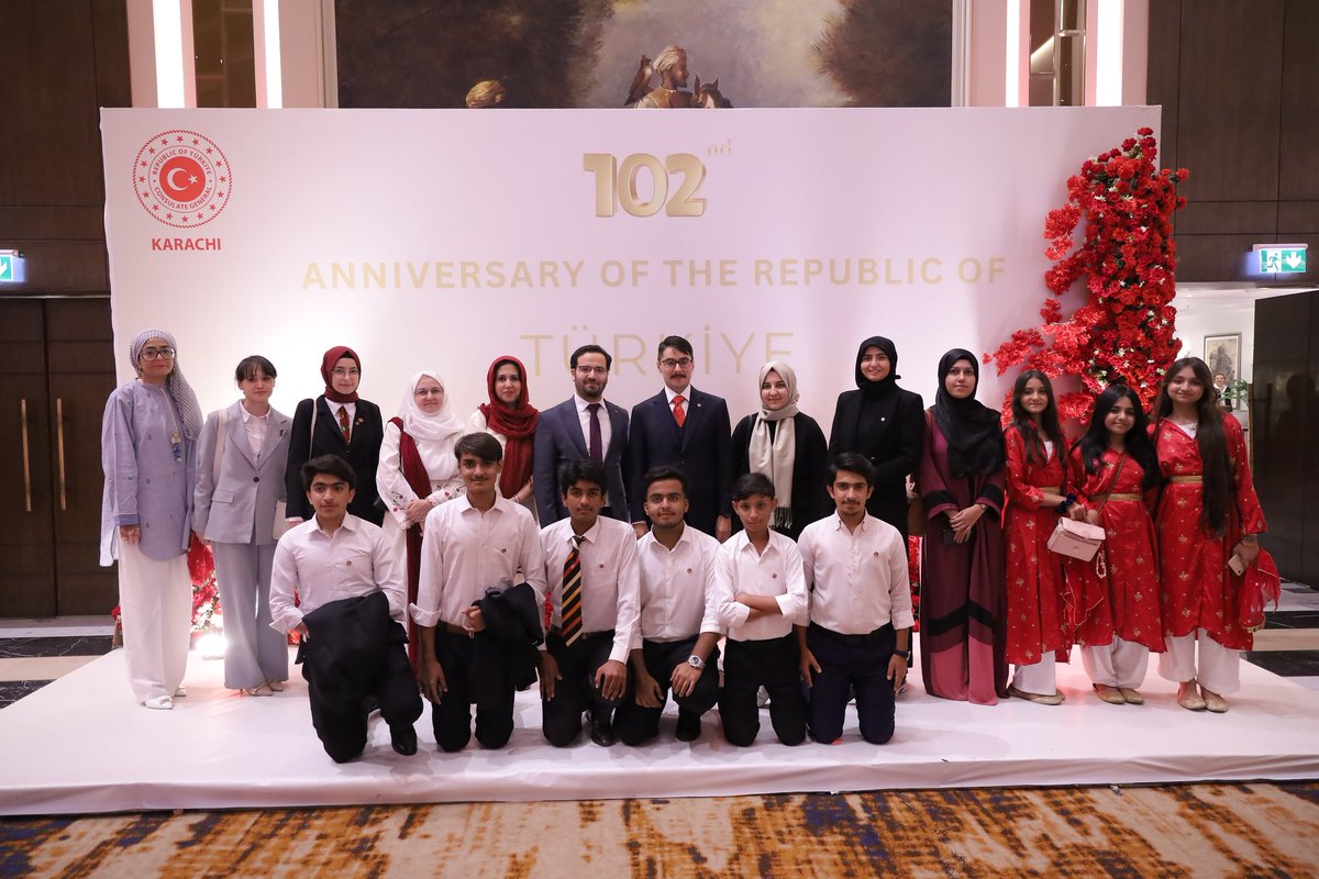 Cumhuriyetimizin 102. Yıldönümünü Karaçi'de coşkuyla kutlandı.🇹🇷🇹🇷🇹🇷🇵🇰🇵🇰🇵🇰