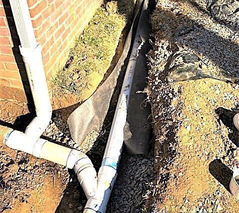 allentucklandsc's tweet image. Pooling water? It’s not just annoying — it’s a red flag. 🚫💧 
buff.ly/dc9knAD 
#YardDrainage #Landscaping #WaterSolutions