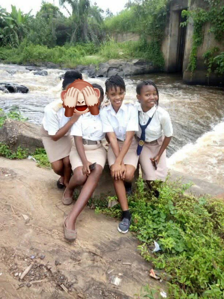 niffyfoodpoint's tweet image. @modelfunmartins identify urself..
🤣🤣.

#Trowbackthursday