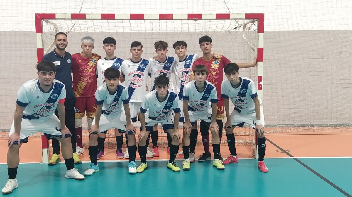 Atisbo de esperanza de Atracciones Tortosa en Cieza. Una derrota que sabe diferente puesto que la actitud y la imagen del equipo mejoraron a las mostradas en las jornadas anteriores. Este es el camino.