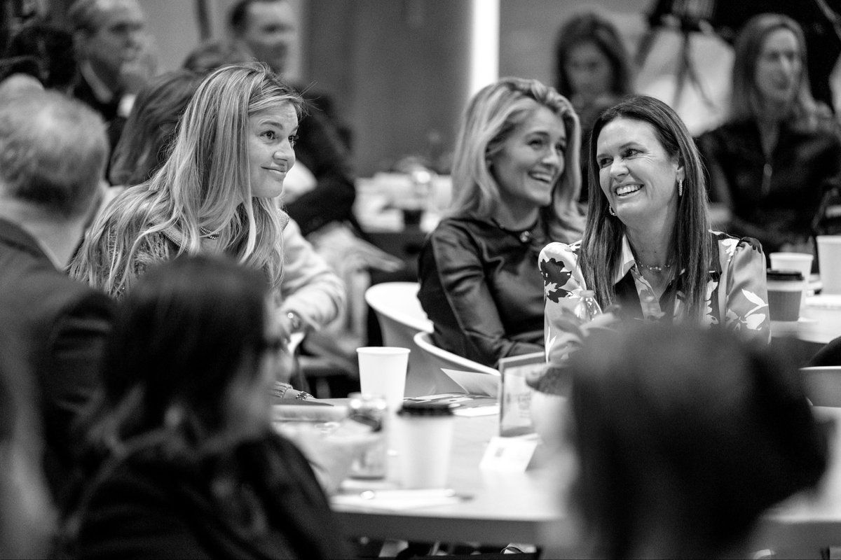 SarahHuckabee's tweet image. From our farms to our families, Arkansas knows health begins at home.

Honored to join the Think Health event in Bentonville with @IvankaTrump and the Walton family, highlighting how innovation and smarter food systems can build healthier communities across our state.