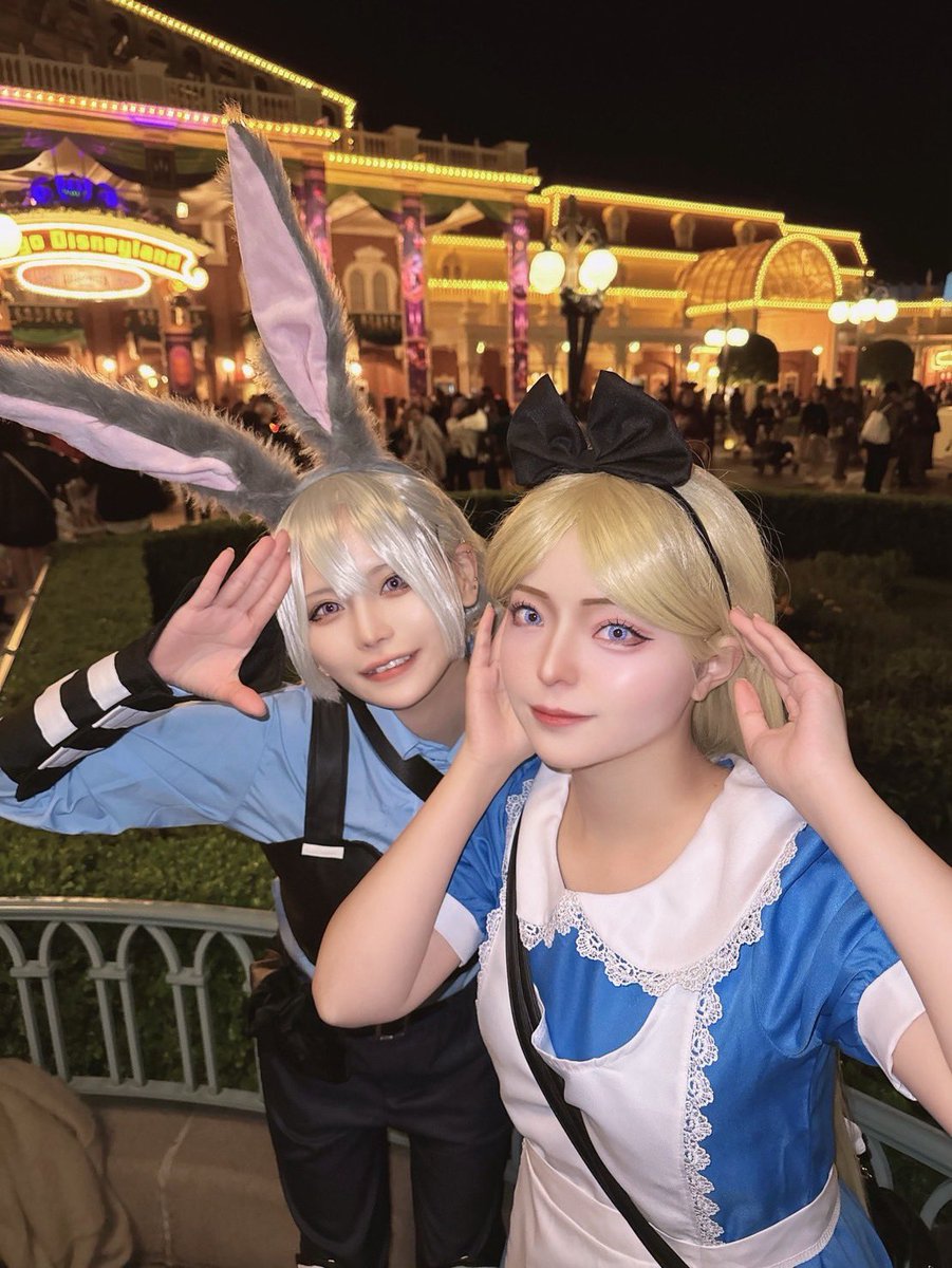 ✨🏰🐭🎃Halloween🎃🐭🏰✨️

Dハロ楽しかった〜！！！

ジュディ//あしゅら
アリス//霧野

#Dハロ仮装 #Dハロ仮装2025