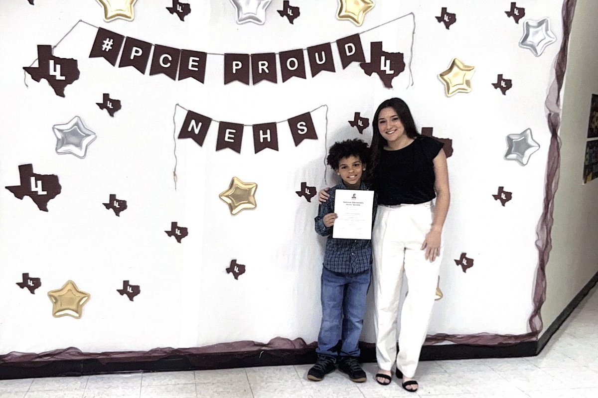 MsCastillo123's tweet photo. 4th grade ➡️ 7th grade 
So proud of Tyson! Mom said last nights game made 19 touchdowns for him this season!! Can’t wait to see all that he grows to do♥️ https://t.co/vvg4zOPf6g