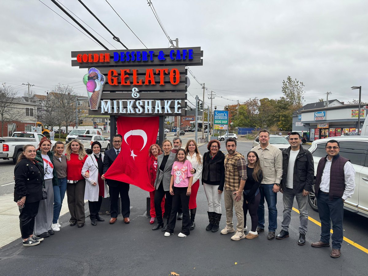 Cumhuriyetimizin kuruluşunun 102. yıldönümü vesilesiyle Rhode Island’da yaşayan toplum üyelerimizle biraraya gelmekten büyük memnuniyet duyduk.

Please to come together with the members of the Turkish American community in Rhode Island on 102nd anniversary of the Turkish Republic