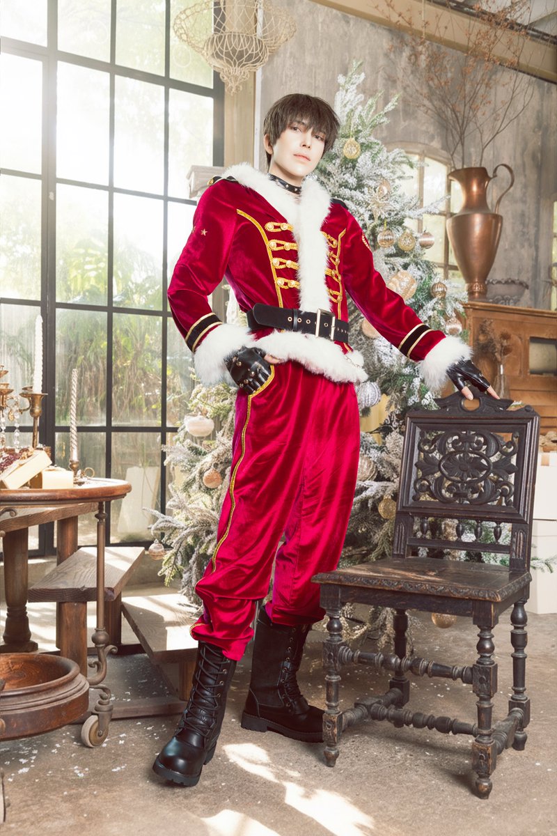 𝐆𝐄𝐍𝐓𝐋𝐄 𝐒𝐀𝐍𝐓𝐀 𝐂𝐎𝐒𝐓𝐔𝐌𝐄🎩🌙𖥔 ݁ 《大人気コスプレ