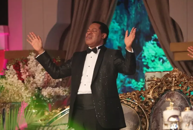christemb_usa's tweet photo. 🎯 “There’s nothing you can’t do when you’re filled with the Holy Ghost.” — Pastor Chris
Today, go with confidence. Heaven is backing you up!
🌟𝙊𝙘𝙩𝙤𝙗𝙚𝙧 𝙂𝙡𝙤𝙗𝙖𝙡 𝙋𝙧𝙖𝙮𝙚𝙧 𝙖𝙣𝙙 𝙁𝙖𝙨𝙩𝙞𝙣𝙜🌟 https://t.co/h8LBuzAMy9