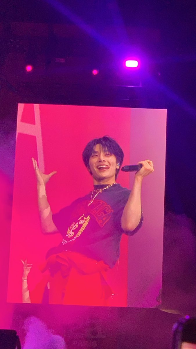 Linoxhan's tweet image. La folie que c’était le lolla