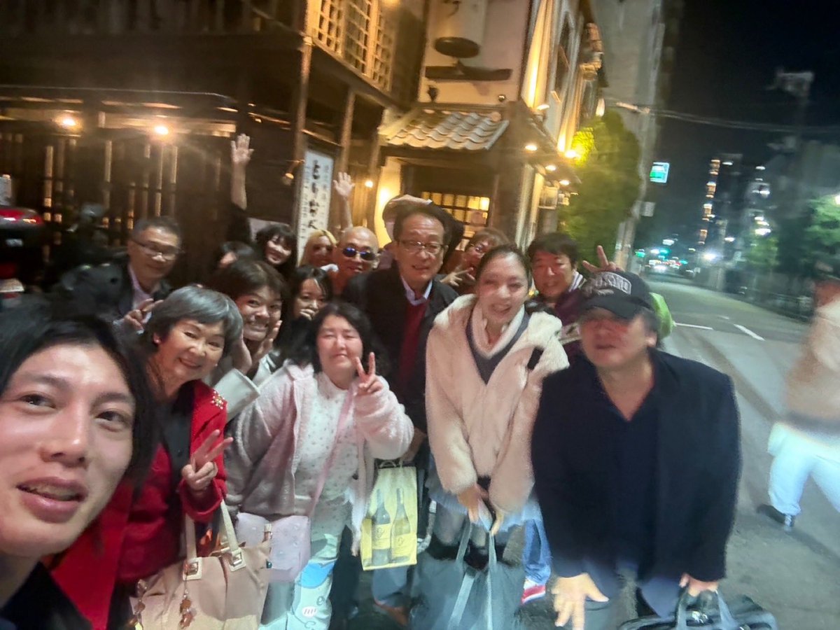 chihiro_music23's tweet image. 昨日は、高崎社長の退院祝いを兼ねての
毎日が酔曜日の会、
参加しました！🍻

島之内の鶏鍋屋さんにて🦤
和気あいあいと楽しかったです🥰