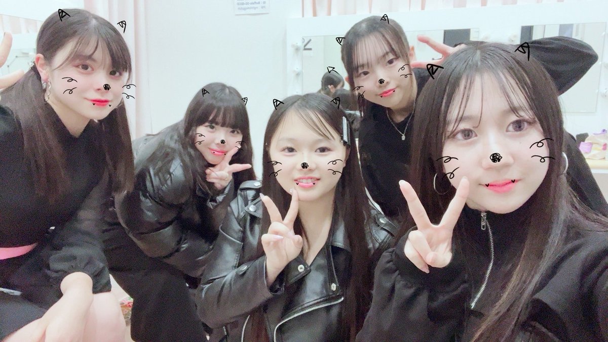 vixie_runa's tweet photo. VIXIE3周年迎えました！
ALTにメッセージを書いたので絶対読んで欲しいです！🩷皆さん本当にいつもありがとうございます⸜🌷︎⸝‍ https://t.co/IzYGrcNX4S