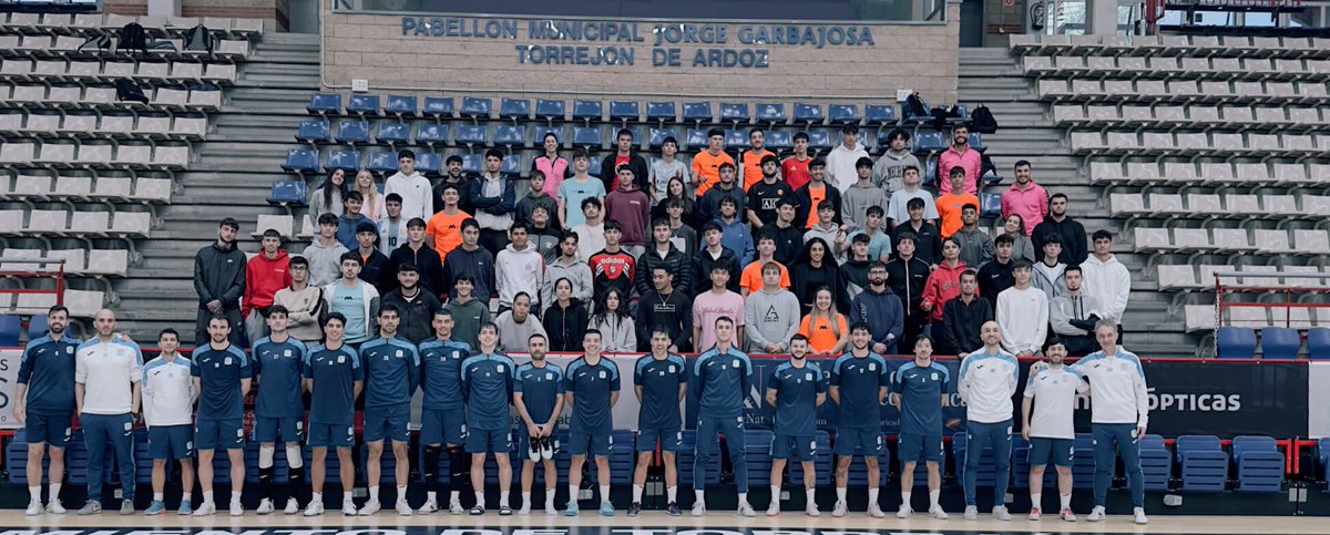 💙 Los Talleres de Formación acercan a los alumnos del <a href="/TafadMadrid/">TAFADMadrid</a> al entrenamiento de Movistar Inter y a una masterclass del cuerpo técnico 🌟

🤩 Una jornada enriquecedora que les servirá para su futuro profesional.

🗞️ intermovistar.com/2025/10/30/los… 📌

#MovistarInterFS