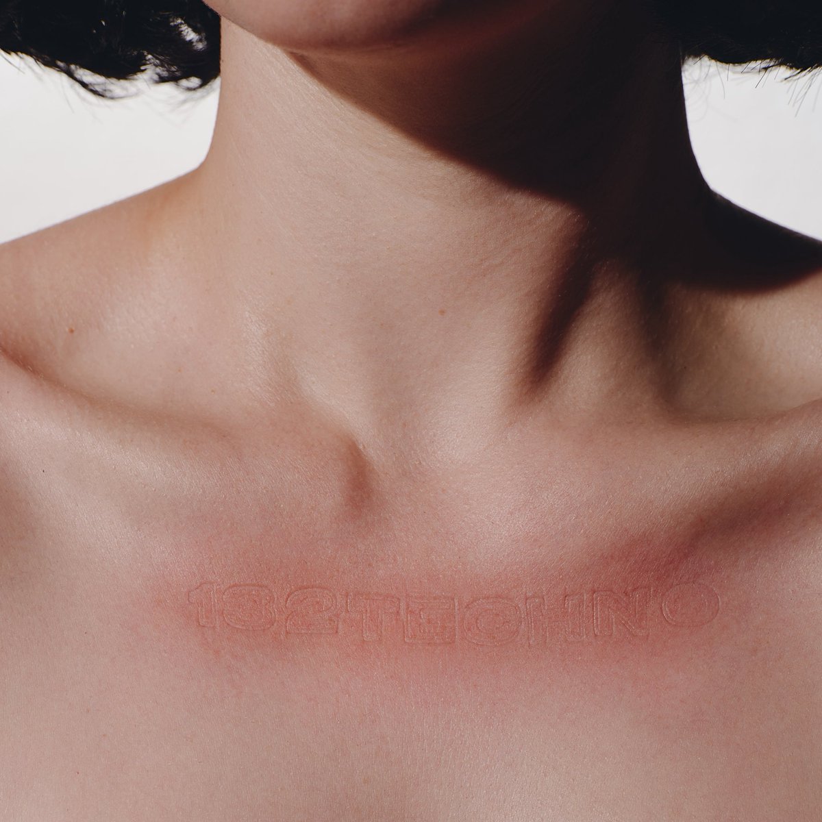 132 Techno. Out now. 

kellyleeowens.ffm.to/132techno