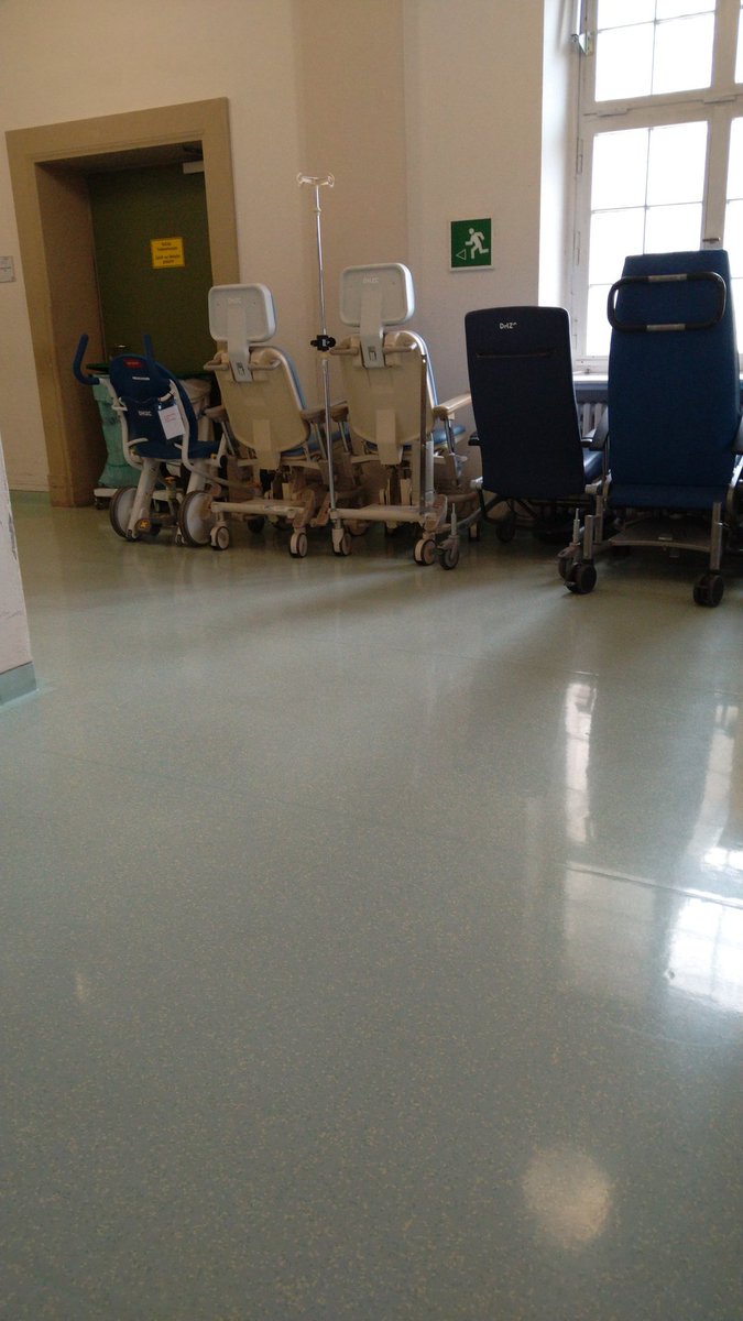 Transplantationsambulanz heute. 
Untersuchungen sind abgeschlossen, warten auf den Doc.