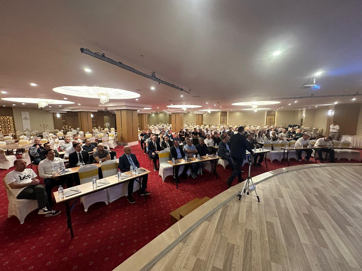 Gemilerin inşaları ve servisleri kapsamındaki kural ve uygulamalar kapsmımda 6 farklı konuyu içeren Liman Başkanlığı personeline yönelik  teknik eğitimlere, yetkilendirilmiş klas kuruluşlarının da katılımıyla bugün Alanya’da başlanmıştır.