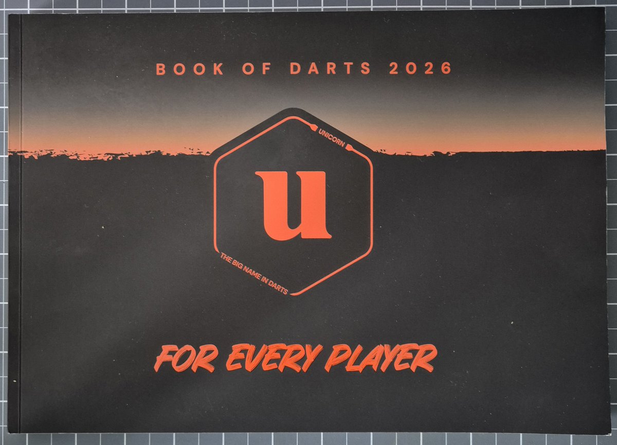 warrenackary's tweet image. Thanks @EdwardLowy &amp;amp; @UnicornDarts for sending me John&apos;s phase4 and the 2026 catalogue 🤝
#ForEveryPlayer 
#TeamUnicorn