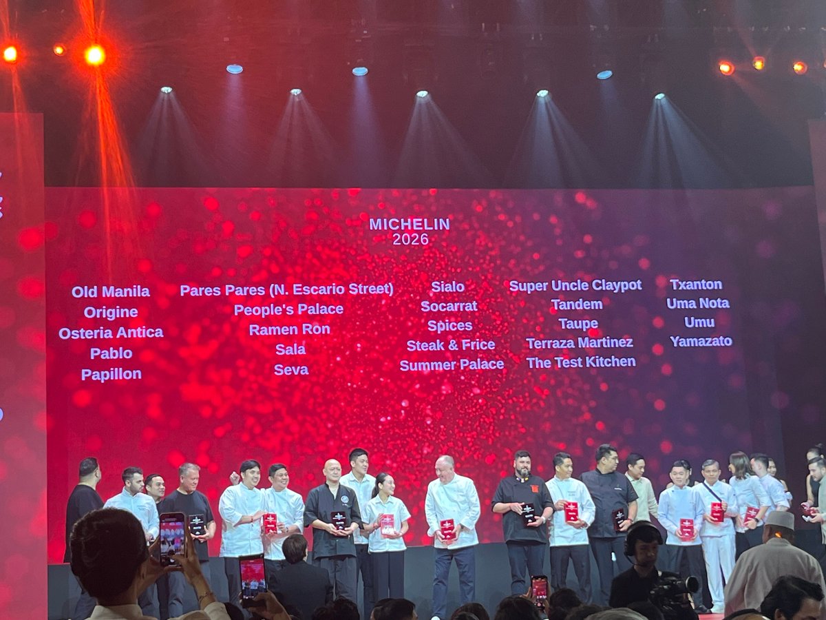 rapplerdotcom's tweet photo. JUST IN: Here are the first ever Michelin Guide-selected restaurants in the Philippines!

The inaugural list is announced at the Marriott Manila Hotel, Newport World Resorts in Pasay City on Thursday, October 30. | via Steph Arnaldo/Rappler

Read more in the RLife chat room of the Rappler app: https://t.co/E9WqEJDIN2