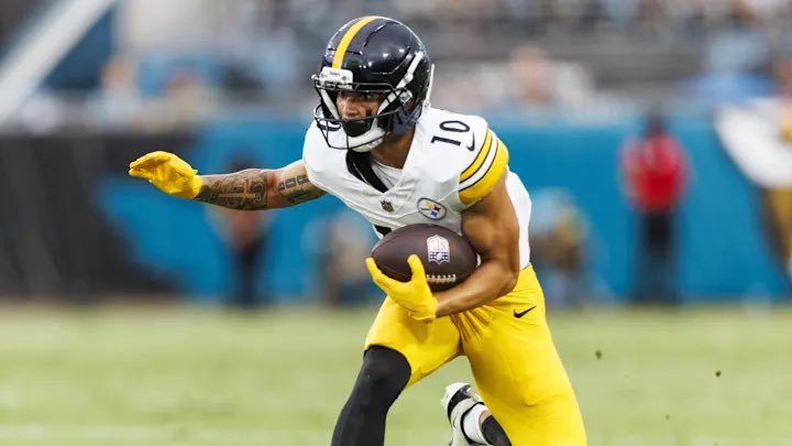 PSMFFL's tweet photo. 🚨TRADE ALERT 🚨

Skattenbräu &amp; The Jew Hunters send WR Nico Collins and a 2026 15th round pick to Willis McFatKnees for WR Roman Wilson and a 2026 5th round pick. https://t.co/rR1i9zDNIa
