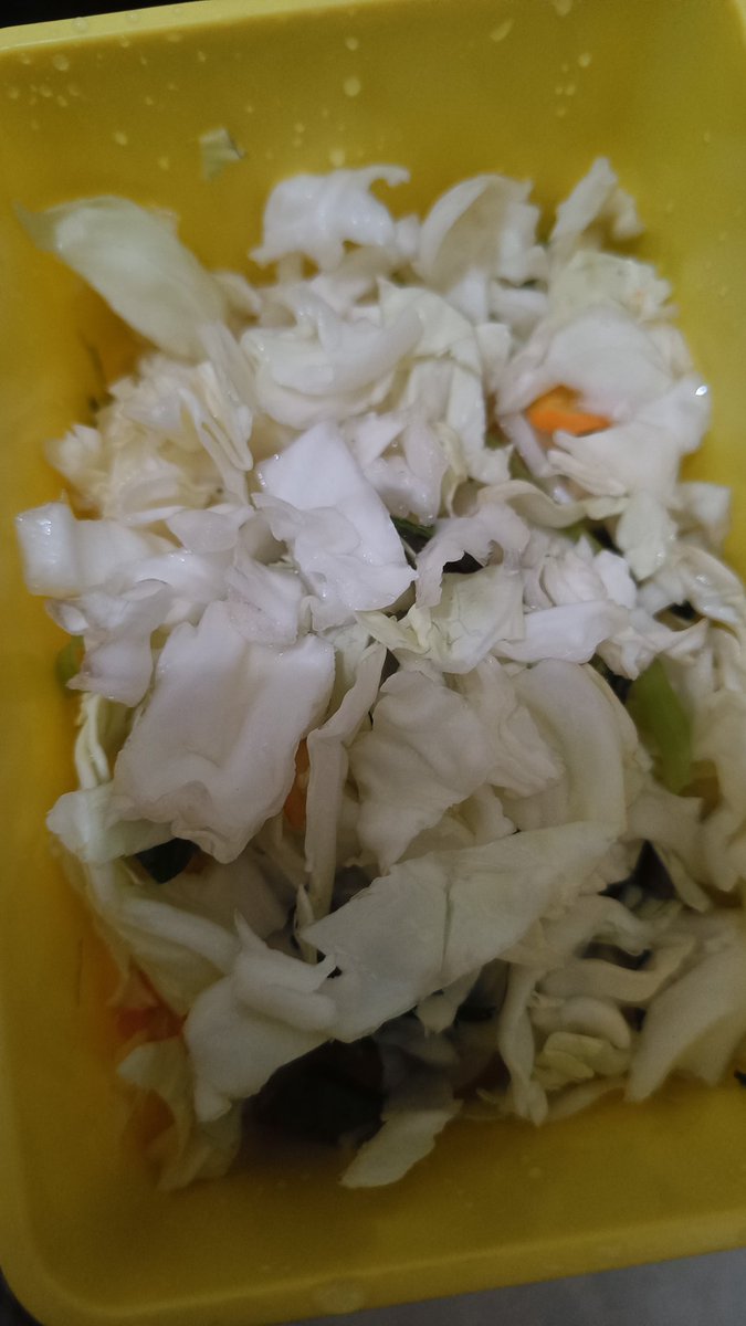 andikztr's tweet image. Day 2
Menu anak kos
#todaysmenu
from this                               to this 🍽️