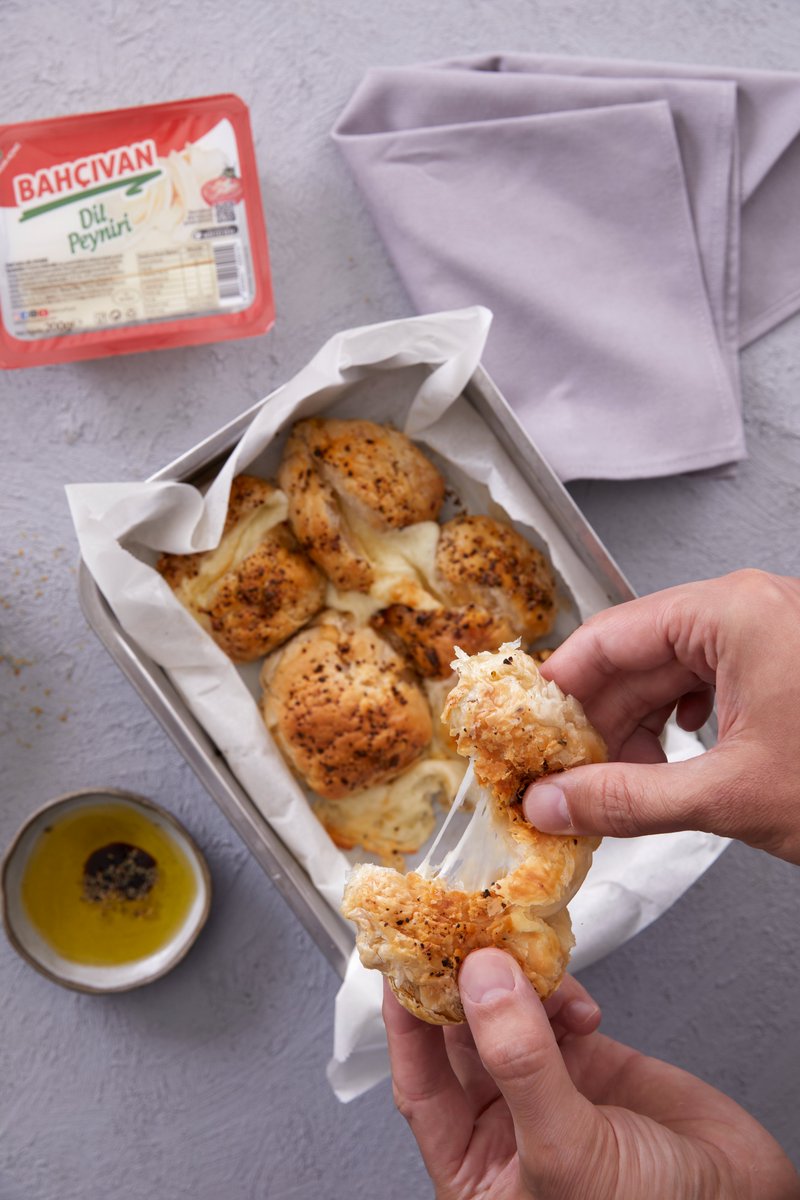 Milföyün çıtırlığı, Bahçıvan Dil Peyniri’nin eşsiz lezzetiyle buluştu!🧀 

#BahçıvanPeynir #DoyaDoyaYenir