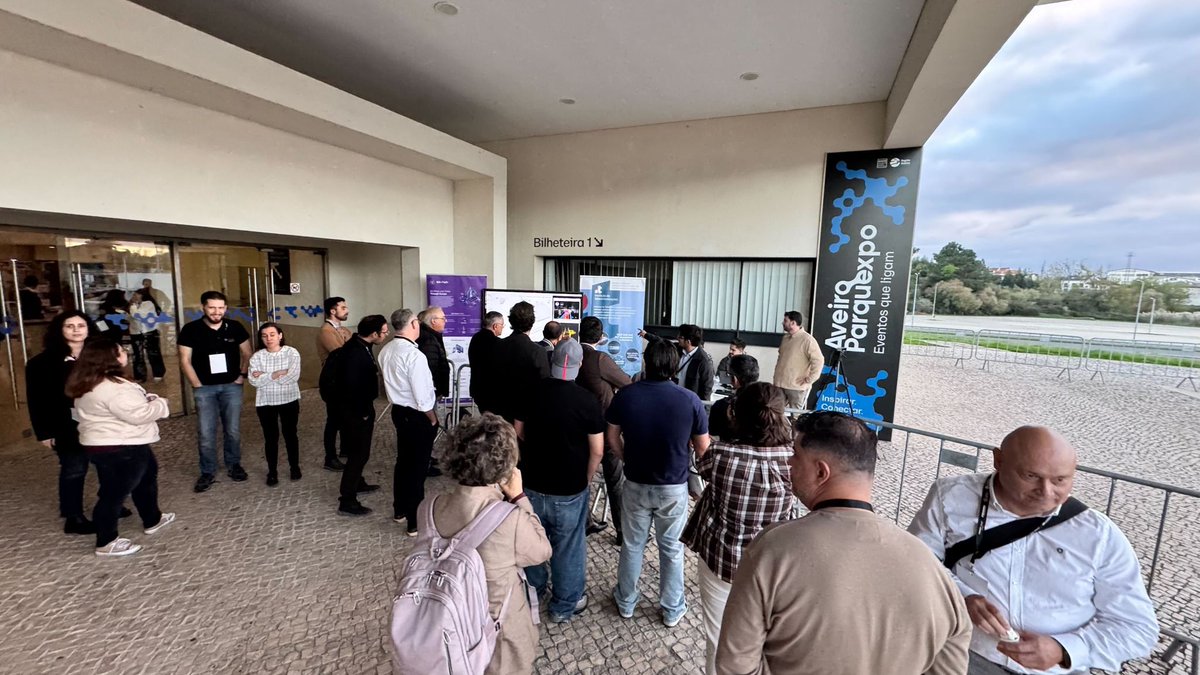 6gpath's tweet photo. 🚗 Yesterday, at the Automotive Summit in Aveiro Exhibition Park, #6GPATH showcased Use Case Cities 1, collecting KVIs &amp; showing how V2X enables collective perception between vehicles, pedestrians &amp; cyclists. 🌐

#6G #SmartCities #Innovation #SNSJU #FutureNetworks #HorizonEurope https://t.co/aZbC9gMTVC