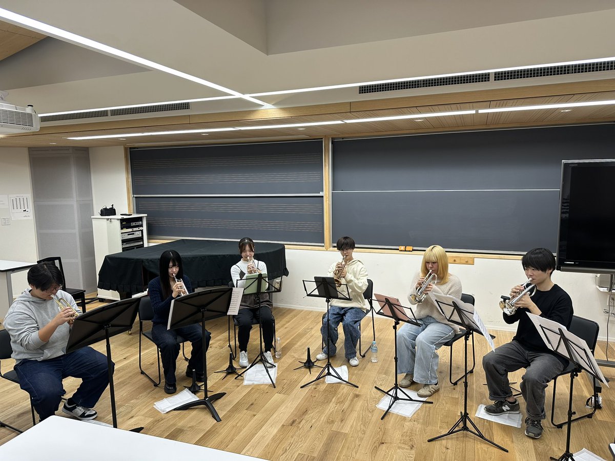 tcm_academy_trp's tweet image. 【学外練習開始‼️】
10月より今年度の学外に向けた練習が始まっています！

3/5（木）　としま区民センター多目的ホール

Teketにてチケットの販売が始まっています！
皆様のご来場お待ちしております！！！