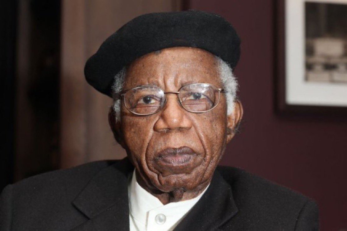 MasterMaliq's tweet photo. 📷Photo: Away from religious extremism for a moment, I’m genuinely curious... Yoruba have Wole Soyinka, Igbo have Chinua Achebe, who do the Hausa have? Is there any top literary writer from the North? https://t.co/V2XwjVQ17B