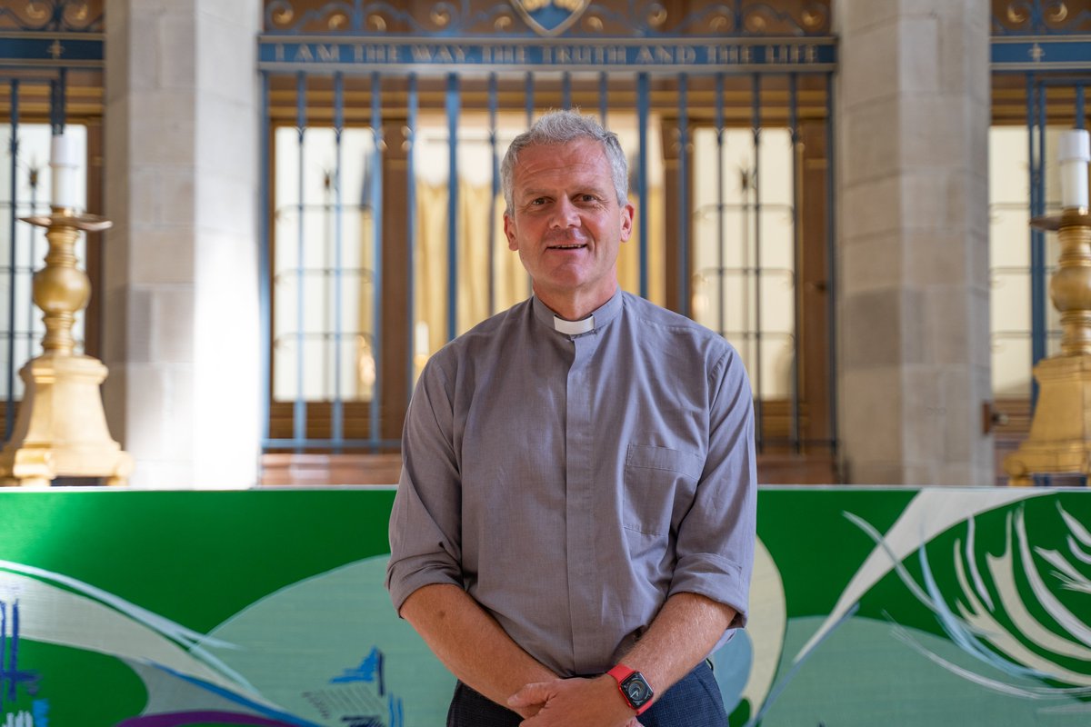 Bradford Cathedral tweet media