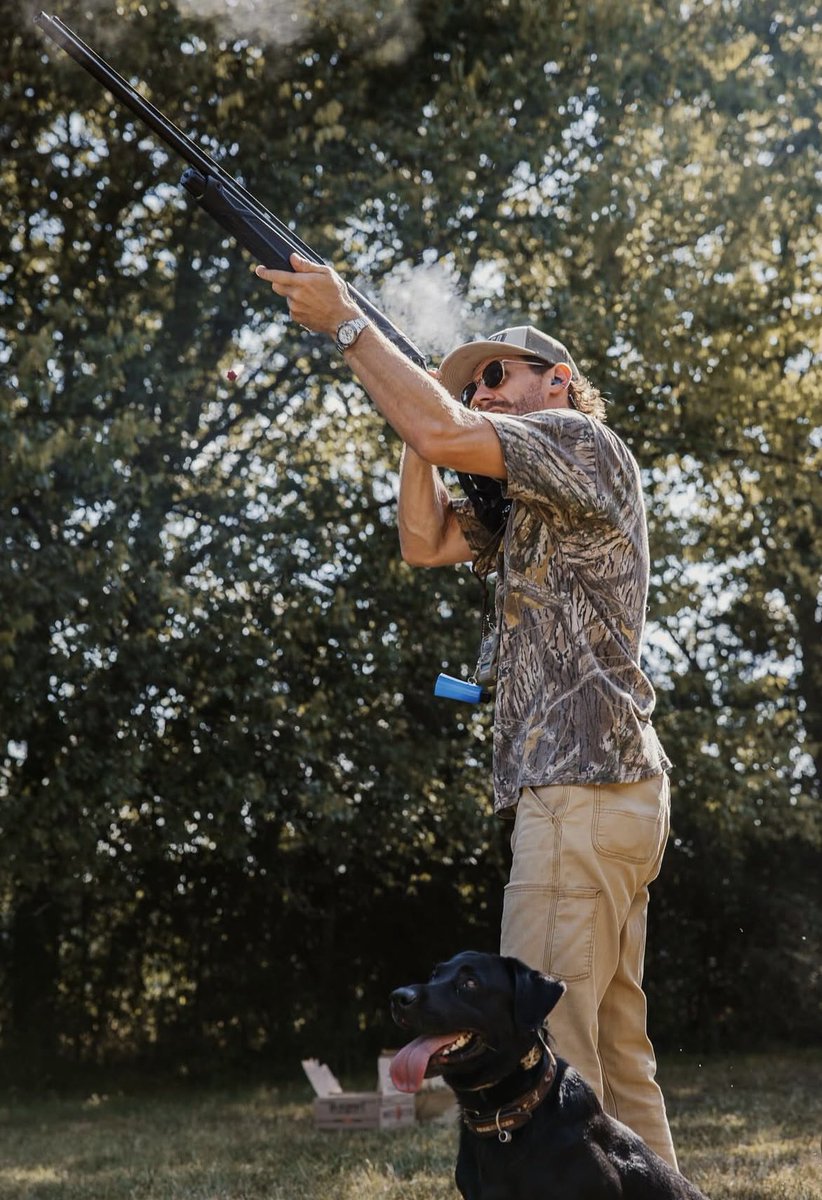 rice_chase_ACM's tweet image. First hunt of the year was a fun one. Not typically a pheasant guy but it&apos;s great work for Jack. On to ducks but off to a hell of a start 🦆