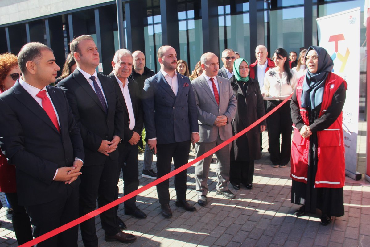 Yönetim Kurulu Başkanımız Eyyüp Ergan, Kızılay Haftası kapsamında Türk Kızılayı Trabzon Şubesi ve Genç Kızılay Trabzon olarak T3 Vakfı ve Bilim Merkezi iş birliği ile düzenlenen Kızılay Sokağı etkinliğinin açılışına katıldı.