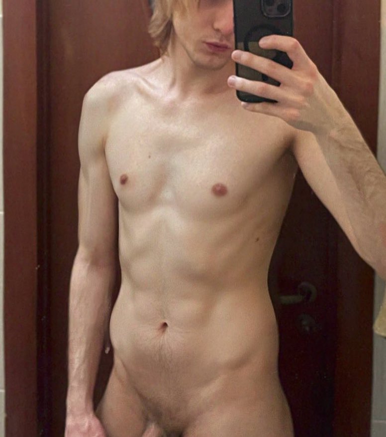 #нюдсочетверг