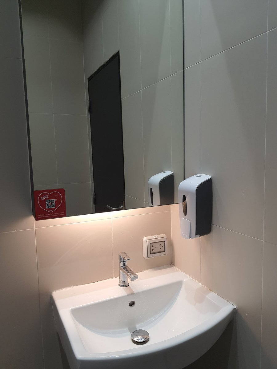 ถ่ายรูป 18+ ที่ยิม ดีมั้ยน้าา