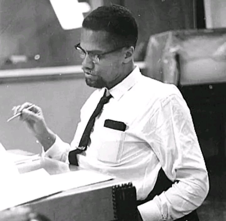 GWANJEZ's tweet image. “I have no mercy or compassion in me for a society that will crush people, and then penalize them for not being able to stand up under the weight.”