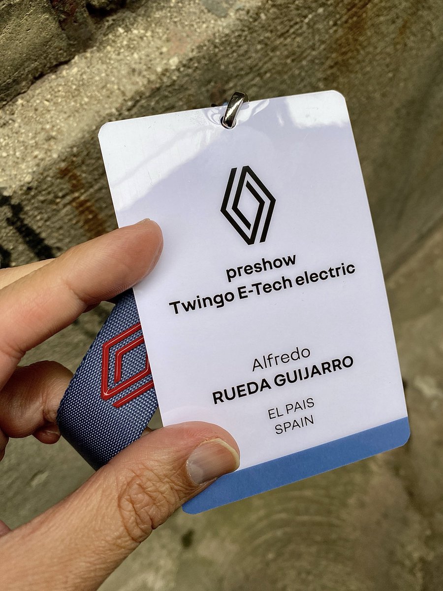 Hemos ido a París 🇫🇷 a conocer el nuevo <a href="/renault_esp/">Renault España</a> Twingo. El 6 de noviembre lo podrás descubrir en <a href="/elmotorcom/">El Motor</a>